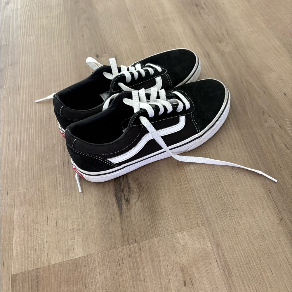Vans Old Skool youth size 4